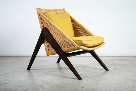 Pair of "Compass" armchairs, solid wood and straw, designed by XXe Siecle, L70 W98 H91 cm